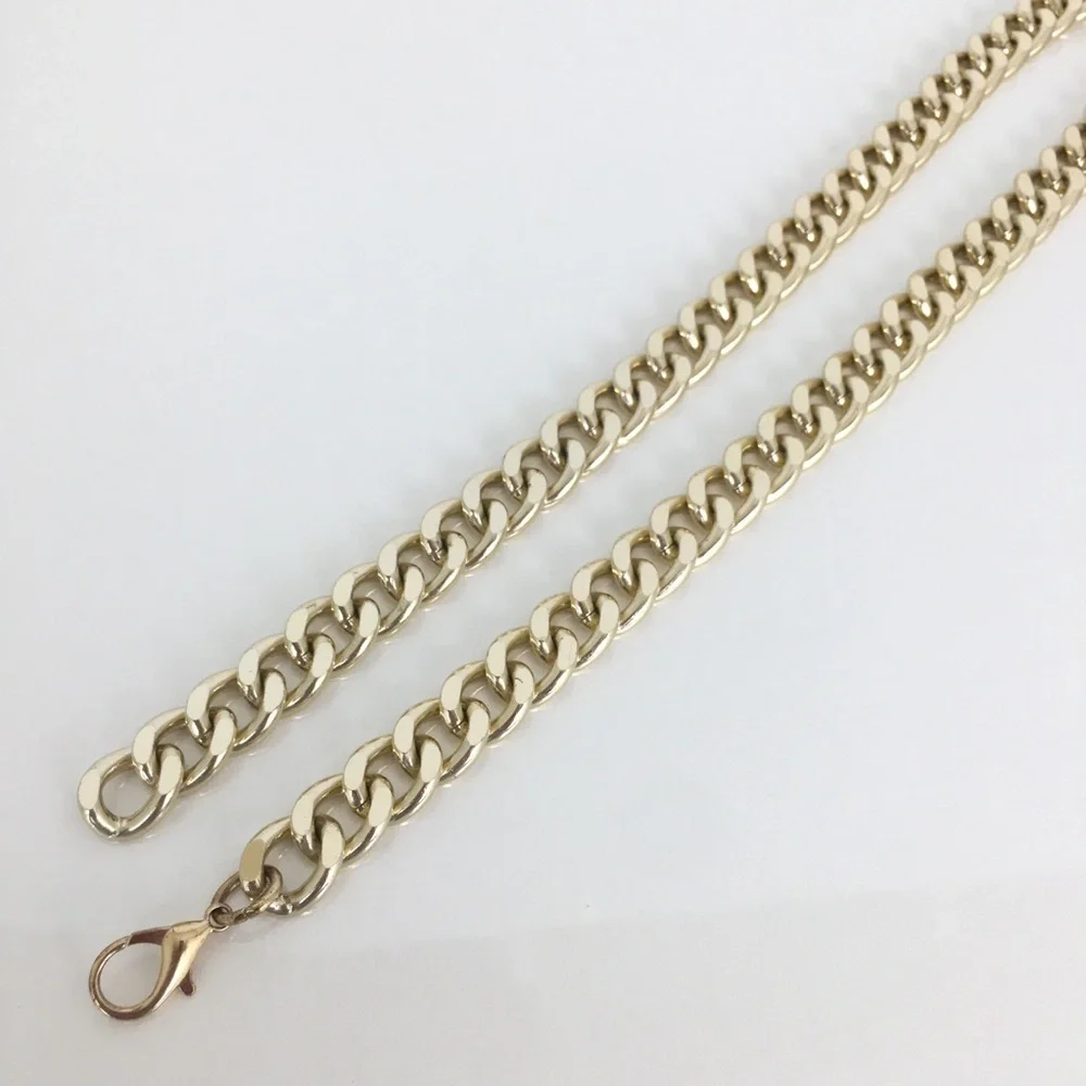 Y2K Chunky Gold Tone Metal Chain Link Belt Mob Wife Women’s Size S/M